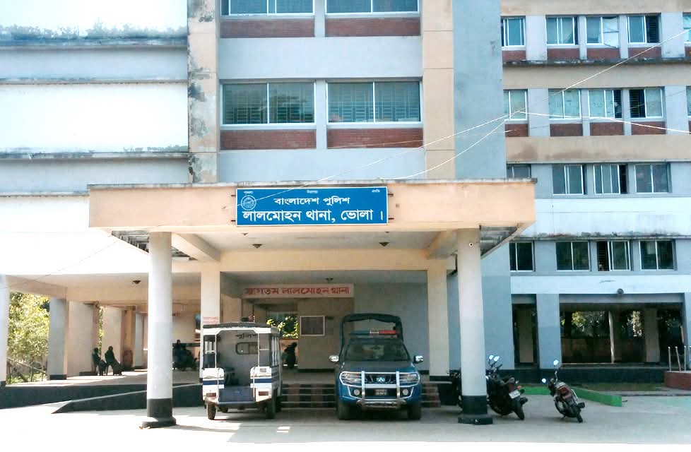 লালমোহনে বজ্রপাতে পঞ্চম শ্রেণির শিক্ষার্থী নিহত